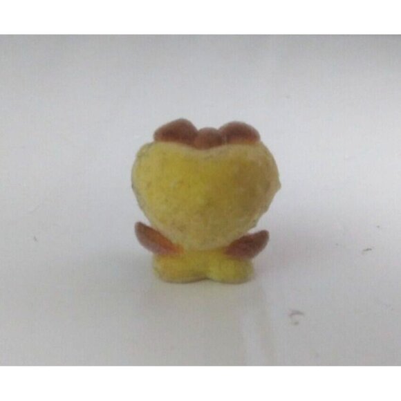 The Trash Pack Limited Edition Flocked Monsters Sore Berry Yellow 1" Figure - Picture 3 of 4